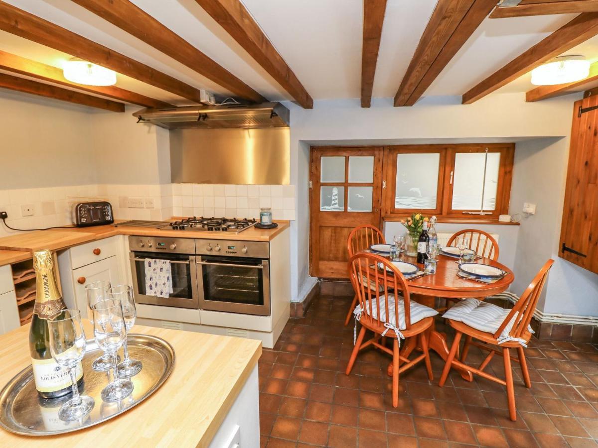Riverdance Cottage Lyme Regis Exterior photo